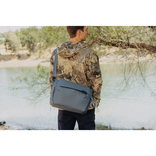 Peak Design BEDS-10-DS-3 Everyday Sling, Ocean, 10L - Image 3